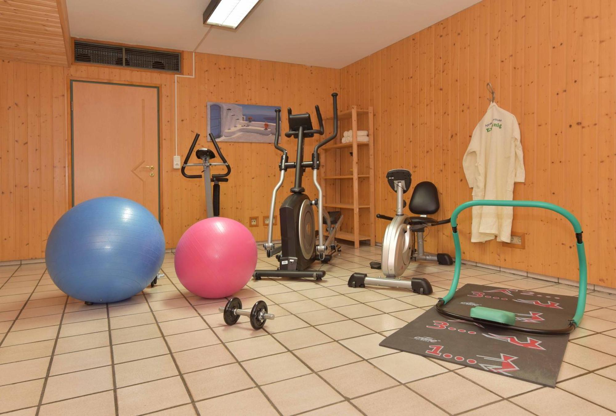 Erlkoenig Gaesteappartements Bad Fussing Bagian luar foto