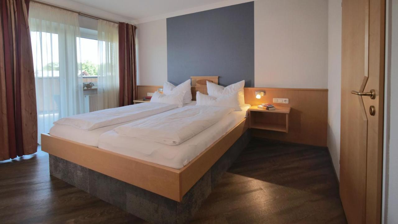 Erlkoenig Gaesteappartements Bad Fussing Bagian luar foto