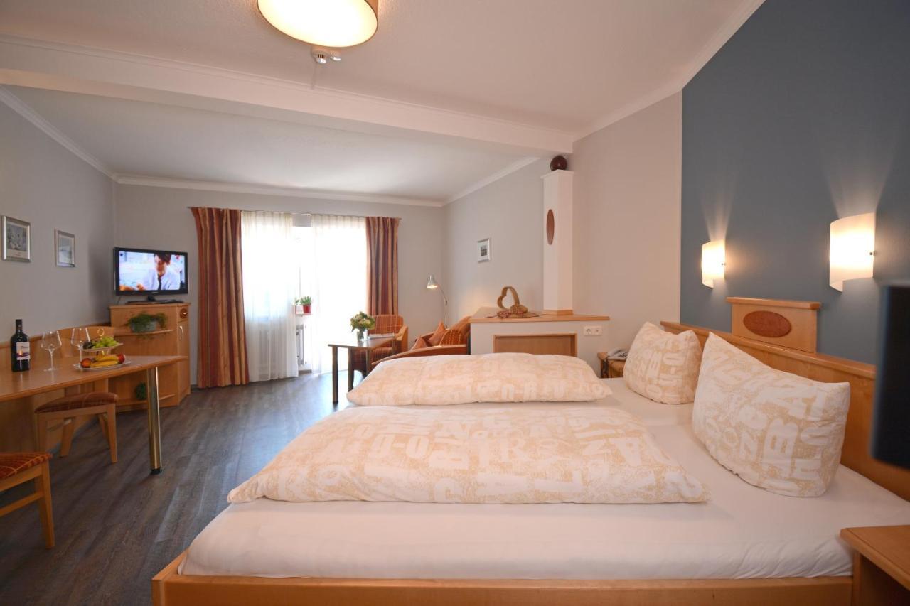 Erlkoenig Gaesteappartements Bad Fussing Bagian luar foto
