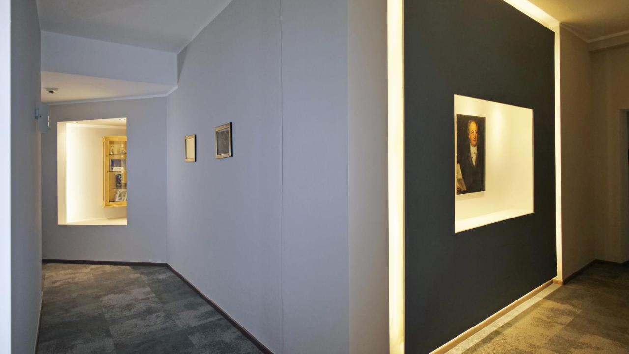 Erlkoenig Gaesteappartements Bad Fussing Bagian luar foto