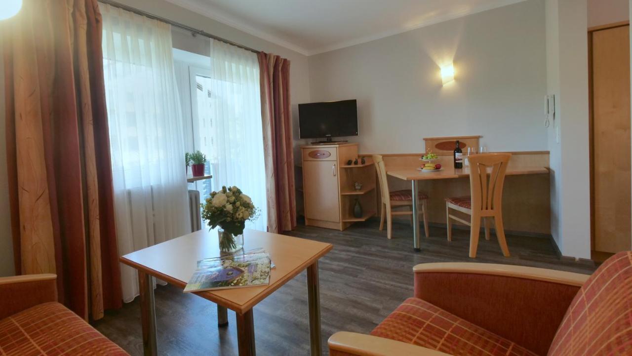 Erlkoenig Gaesteappartements Bad Fussing Bagian luar foto